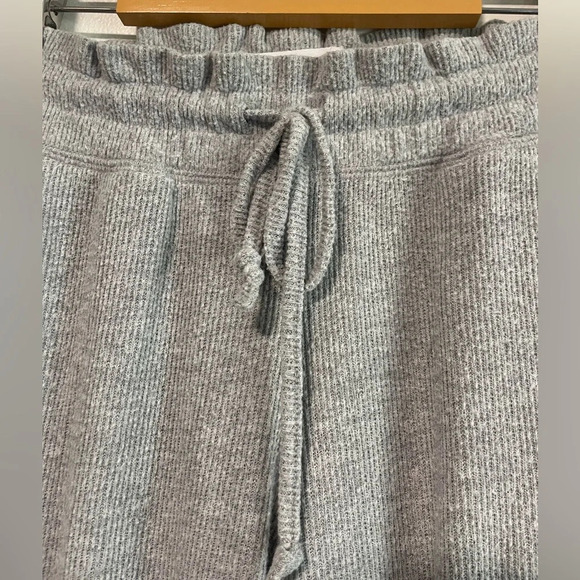 Weekend  Edition Cozy Knit Joggers - Heather Gray - Medium - Picture 5 of 7